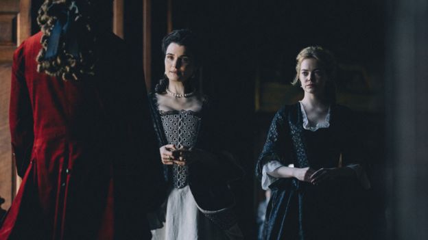 Rachel Weisz and Emma Stone in The Favourite