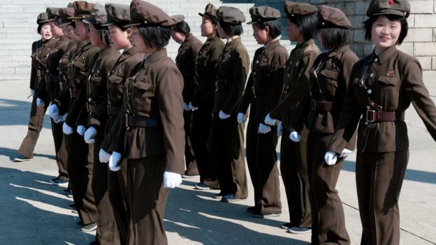 Женщины-военнослужащие армии КНДР