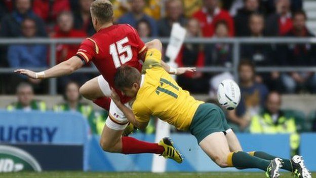 Gareth Anscombe is tackled