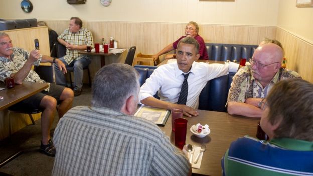 Obama desayunando