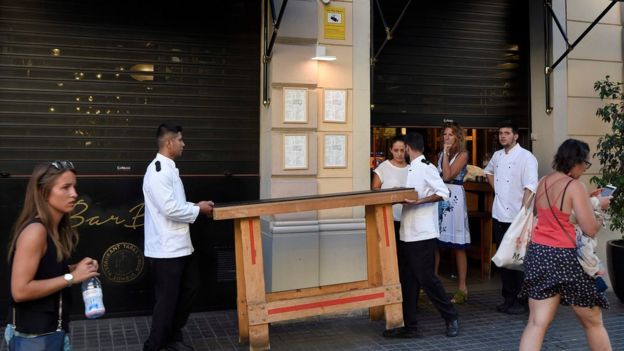 Restaurante en Las Ramblas cerrando