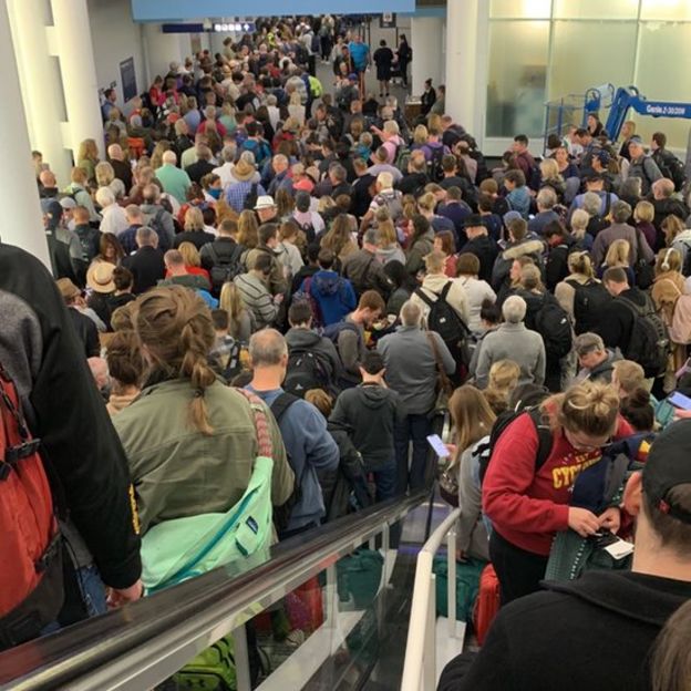 Crowds at O'Hare airport in Chicago