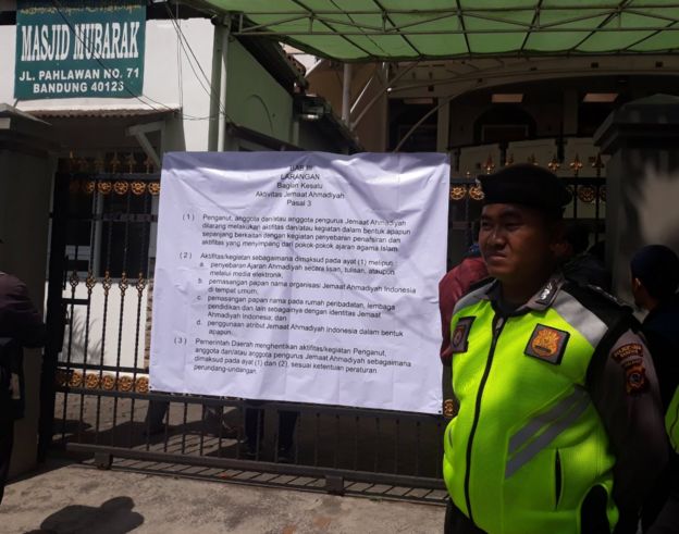 Pembubaran Ahmadyah di Bandung