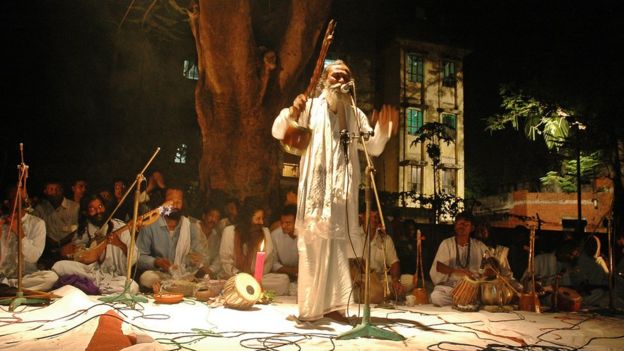 বাউল গানের একটি আসর