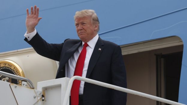 Donald Trump a su llegada a California