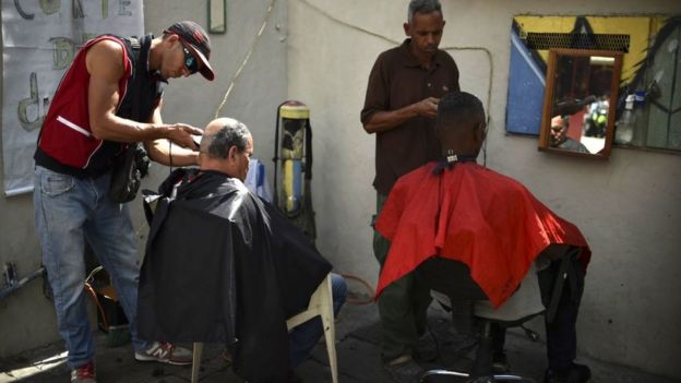 Barber in Caracas