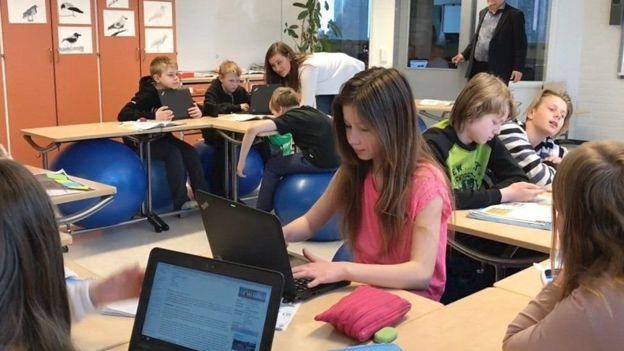 Sala de aula na Finlândia