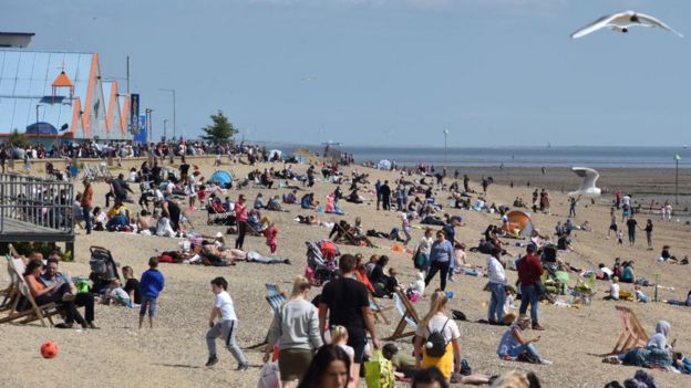 İngiltere'de bir plaj (17 Mayıs 2020)
