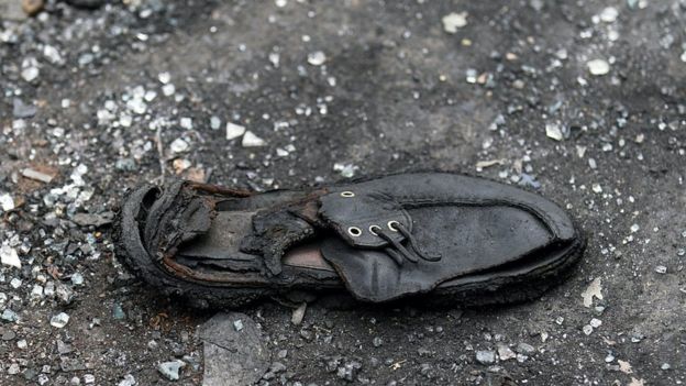 Zapato en el lugar del atentado