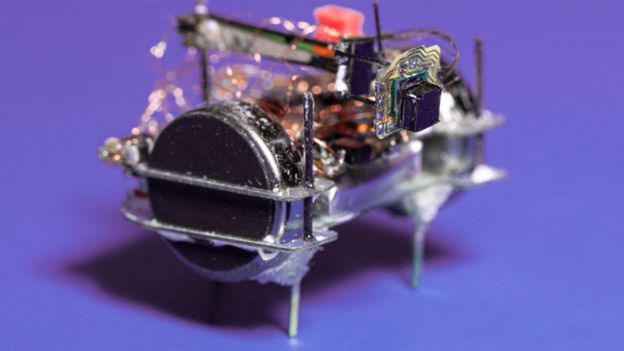 Tiny camera robot