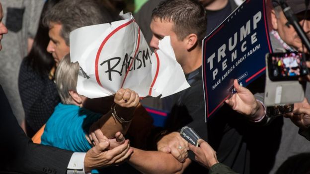 Simpatizantes de Trump y Clinton se enfrentan en EE.UU.