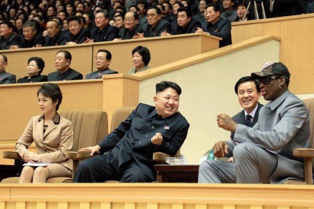El exjugador de la NBA Dennis Rodman con Kim Jong-un, en una de sus visitas a Corea del Norte.