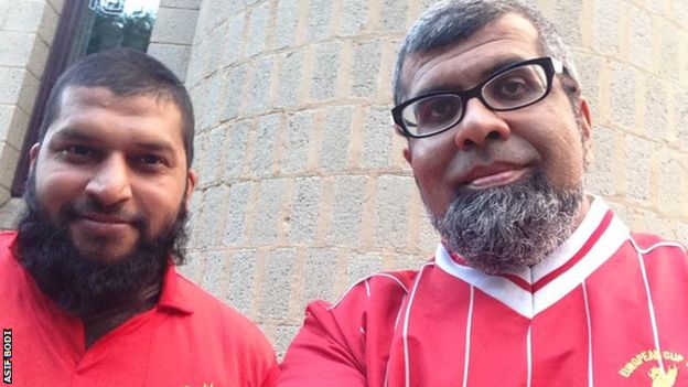 Abubakar Bulla (left) and Asif Bodi (right) are big Liverpool supporters