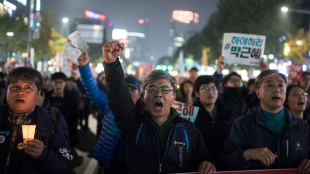 Protesta en Seúl contra la presidenta