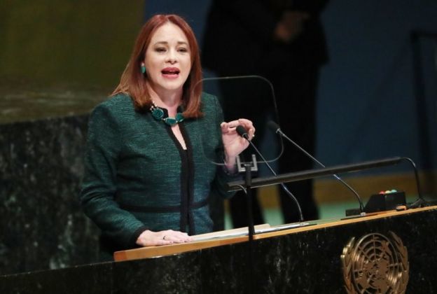 María Fernanda Espinosa se dirige a la Asamblea General