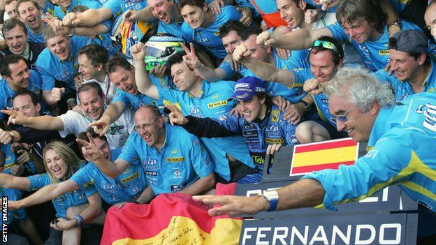 Fernando Alonso and Renault celebrate the drivers' and constructors' championships in 2006