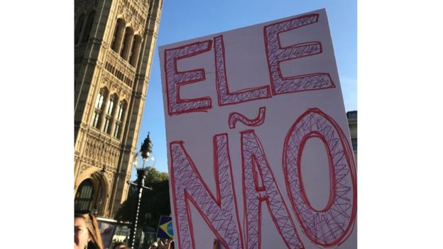 Manifestação contra Bolsonaro em Londres