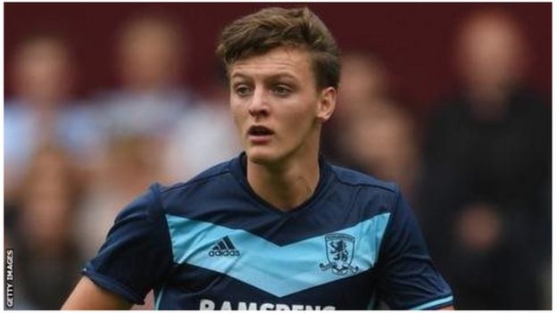 Manchester United na Chelsea wanamsaka beki wa Middlesbrough Dael Fry, 20. (TeamTalk)