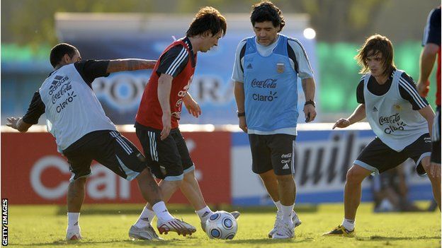 Lionel Messi and Diego Maradona in Argentina training