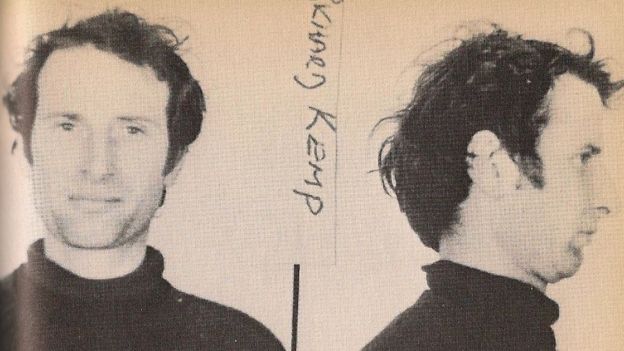 Pwysig Rhannu Stori Operation Julie Medd Deliwr LSD BBC Cymru Fyw