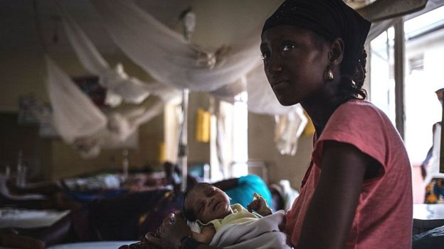 L'Afrique a les taux de grossesse chez les adolescentes les plus élevés au monde.