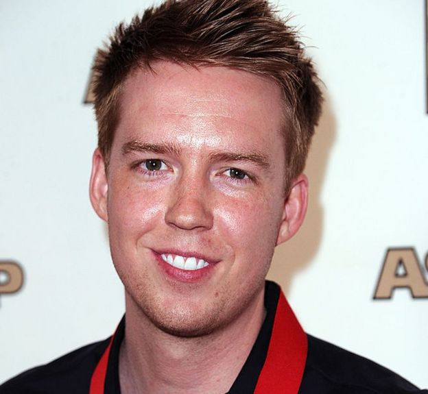 Justin Franks (conocido como DJ Frank E)