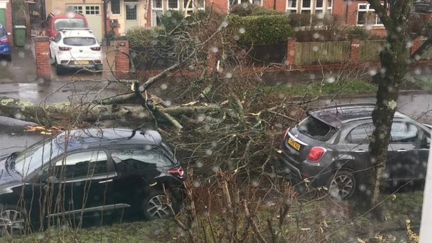 Storm Eunice: Thousands Without Power And Homes Damaged In Wales - BBC News