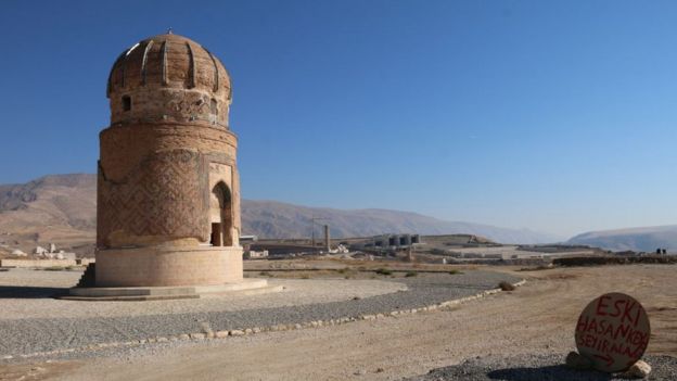 Hasankeyf Zeynel Bey Türbesi