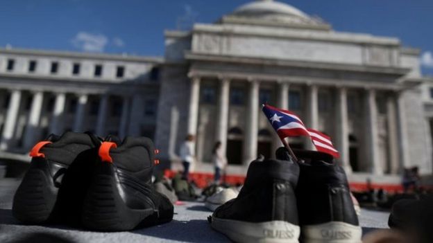 Bandera de Puerto Rico frente al Capitolio de Washington