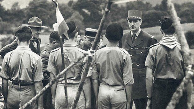 Charles de Gaulle yn Sir Ddinbych yn 1940