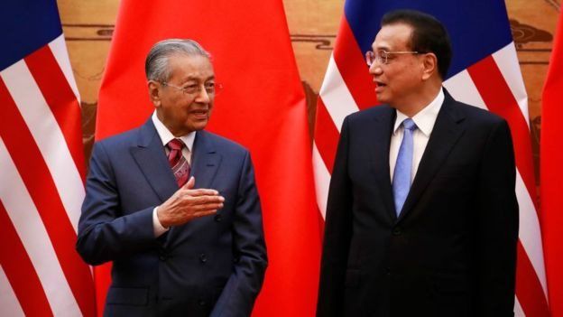 چین کے وزیر اعظم لی کی یانگ اور مہاتیر محمد