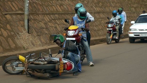 Menjadikan ojek sebagai perusahaan diharapkan akan membuatnya lebih aman.