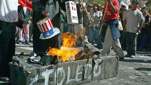 Manifestantes en Arequipa