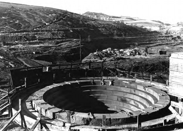 Why Does Ladybower Reservoir In Derbyshire Have Plug Holes Bbc News