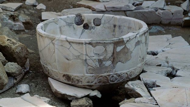 Recipiente de pedra na medina
