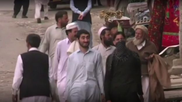 পাকিস্তানের সীমান্তবর্তী প্রান্তিক অঞ্চল এখনো অবিকশিত থেকে গেছে ।