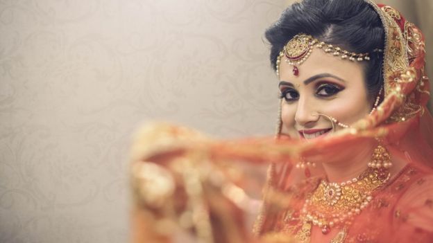 The Indian Video Challenging Shy Bride Stereotypes Bbc News