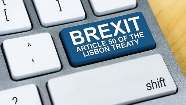 Eine Tastatur mit einem Brexit-Artikel 50-Button