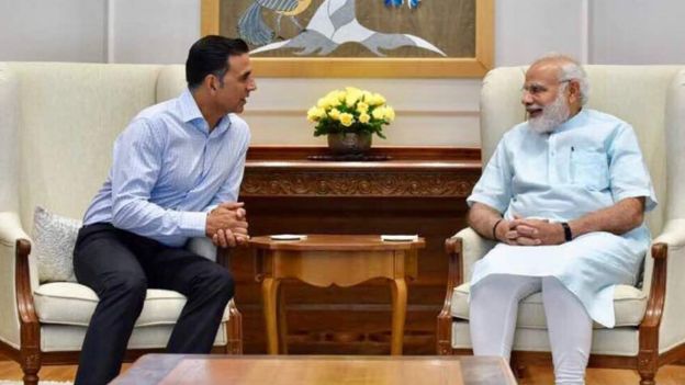 मोदी और अक्षय कुमार
