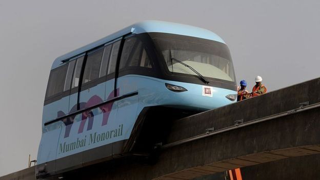 மேனோ ரயில்