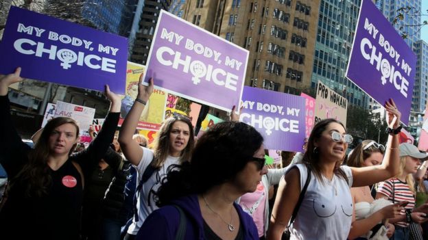 Protesta de mujeres por el derecho al aborto en Australia.