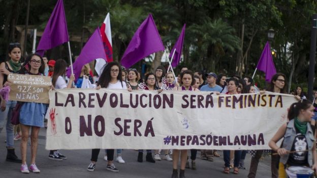 Marcha feminista del 18 de noviembre de 2018, por parte del grupo Me Pasó en la UNA.