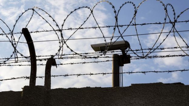 சிறை பாதுகாப்ப