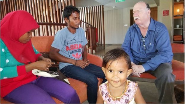 Colin Singer membantu Ali mendapatkan ganti rugi atas perlakuan pemerintah Australia