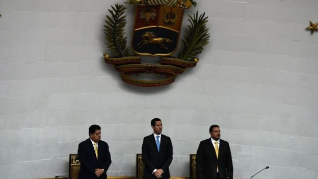 Maduro dijo que respaldaría las "medidas drásticas" contra la Asamblea Nacional.