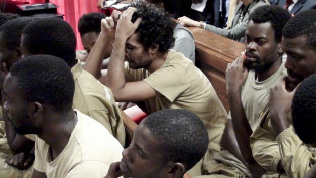 The 17 Angolans activists, 15 of which are in custody, accused of preparatory acts of rebellion, were this morning present on trial in the Court of Benfica in Luanda, Angola, 16 November 2015.