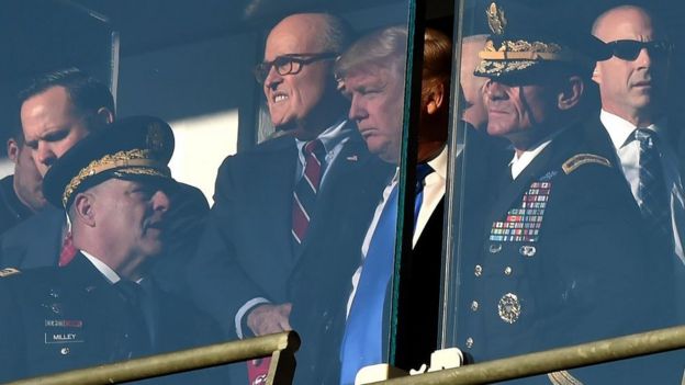 В декабре 2016 года Трамп и Джулиани вместе смотрели матч по американскому футболу