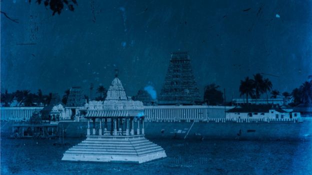 செல்பி உலகில் காணாமல்போன கேமராவும், மனிதர்களும்