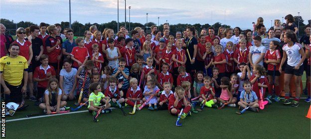Hinch (centre, dressed in black) pays a visit to Basingstoke Hockey Club