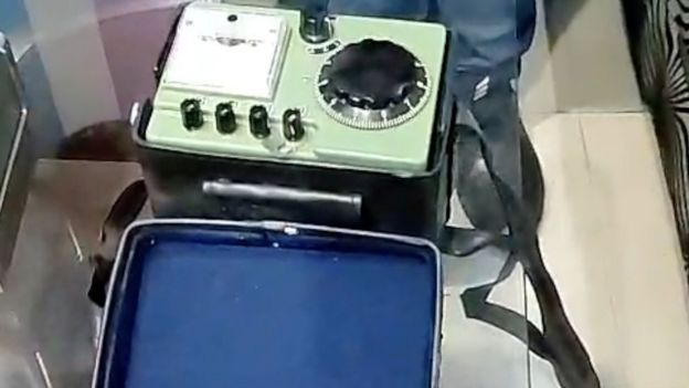 ইলেকট্রিক শক দেয়ার মেশিন